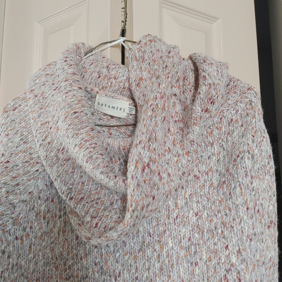 Sweater - Picture 3 of 4